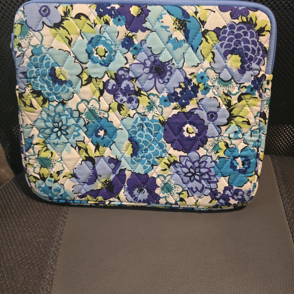 Vera Bradley Tablet/Ipad Sleeve